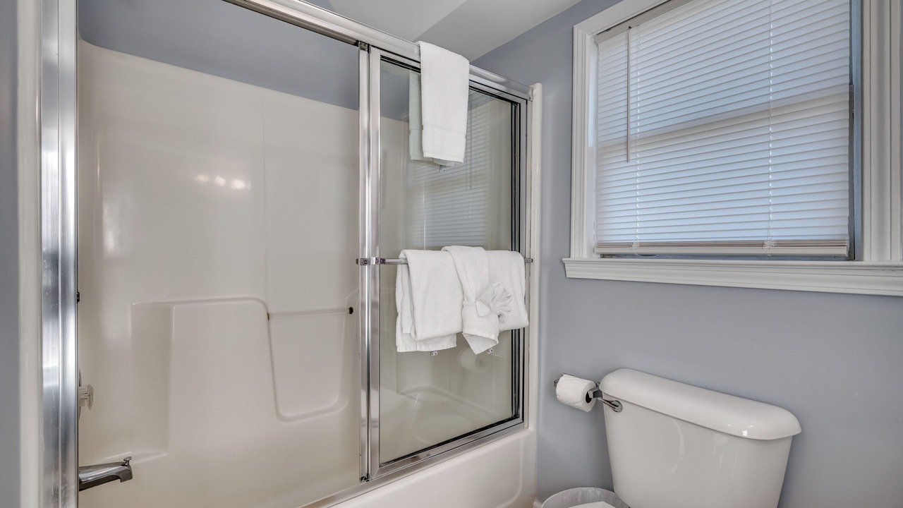 Photo of Bathroom in Golden Mile