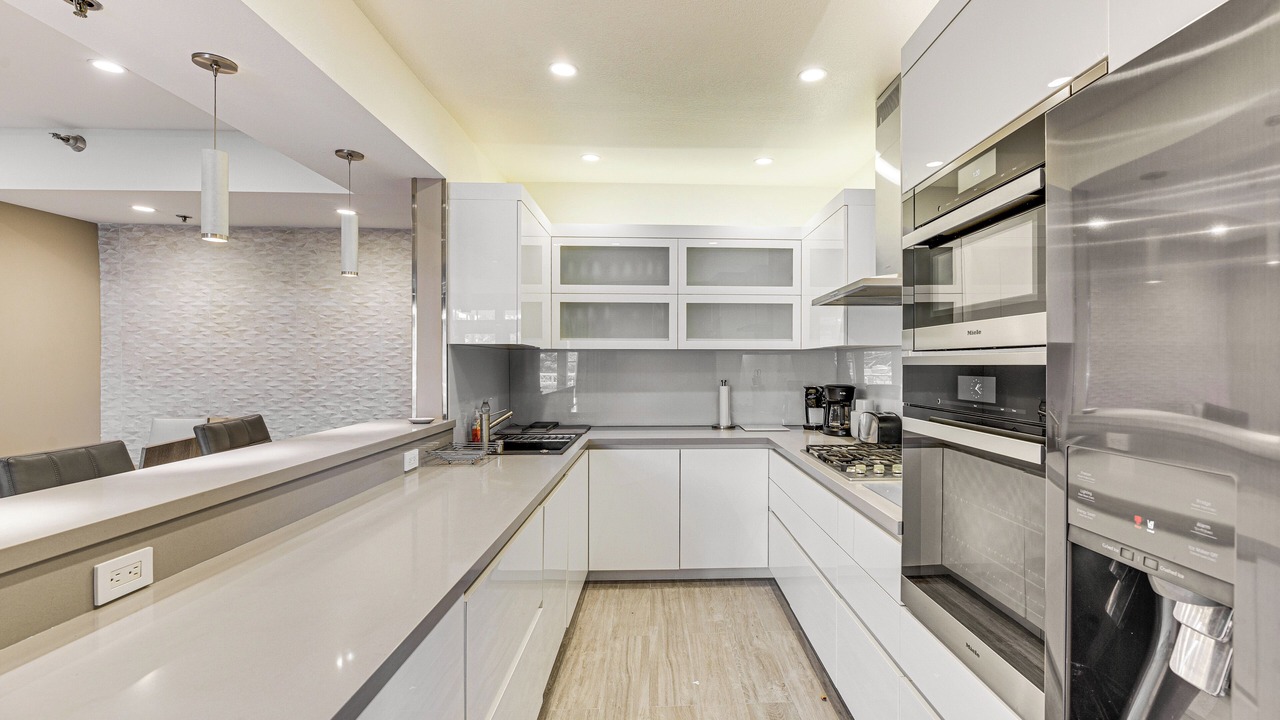 Photo of Kitchen in Hollywood Hills