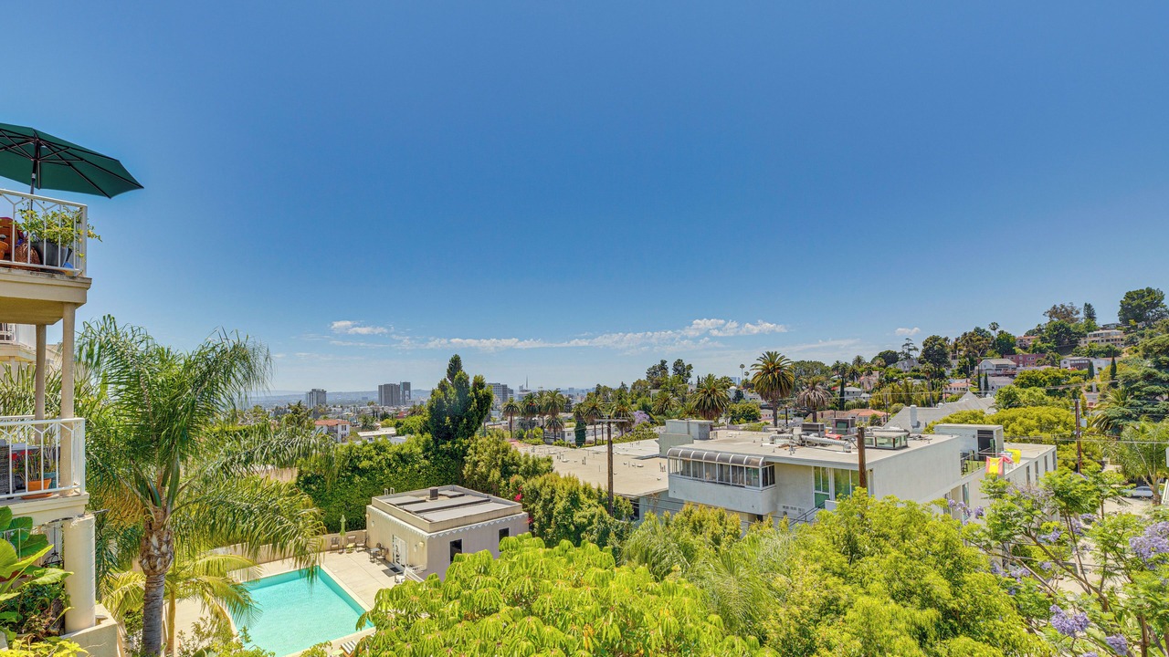 Photo of Outdoor in Hollywood Hills