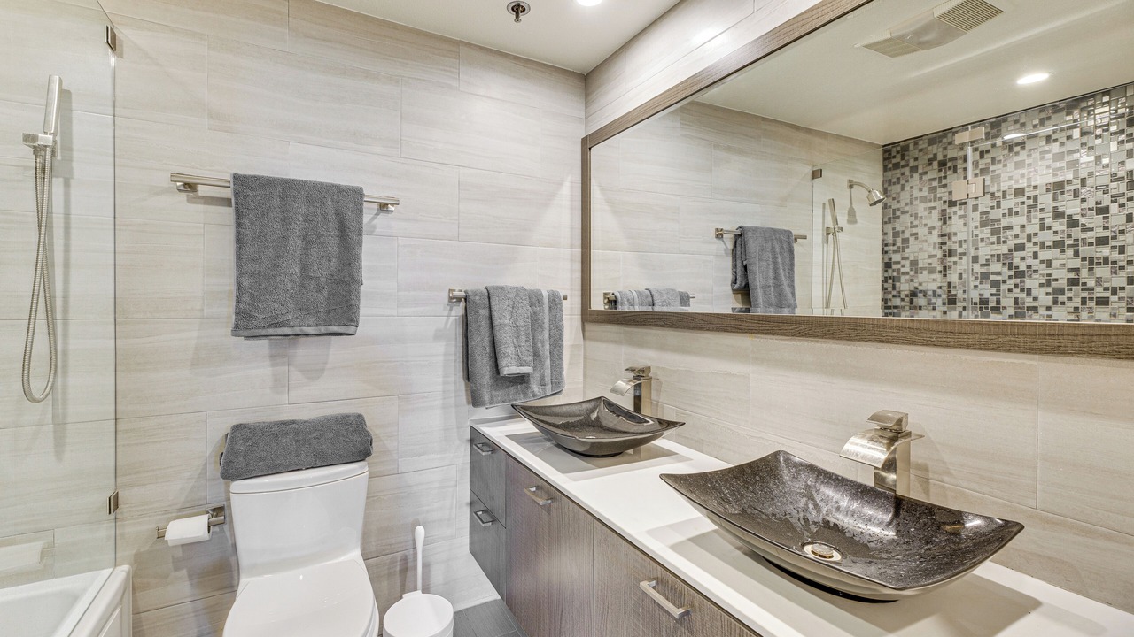 Photo of Bathroom in Hollywood Hills