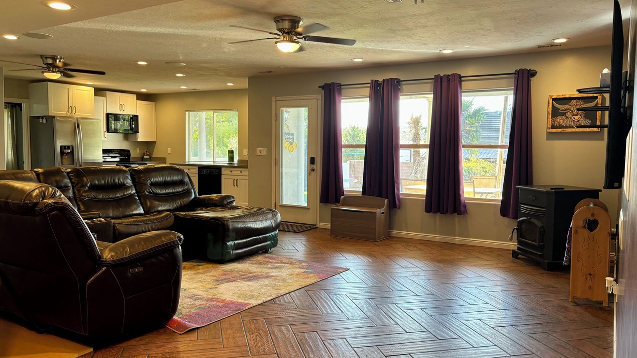 Photo of Livingroom in Toquerville