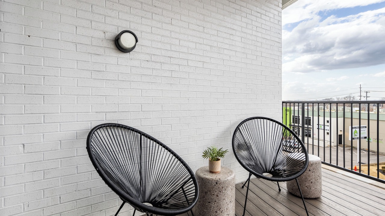 Photo of Patio Balcony in Historic Edgefield