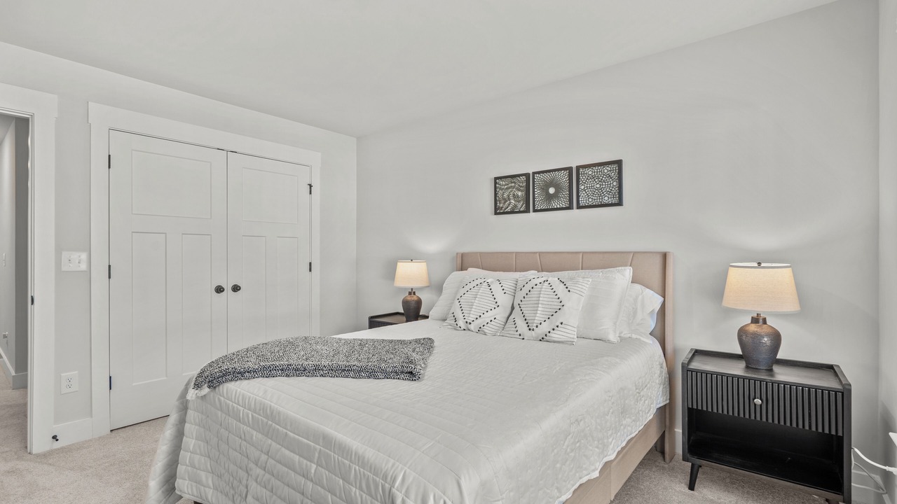 Photo of Bedroom in Central