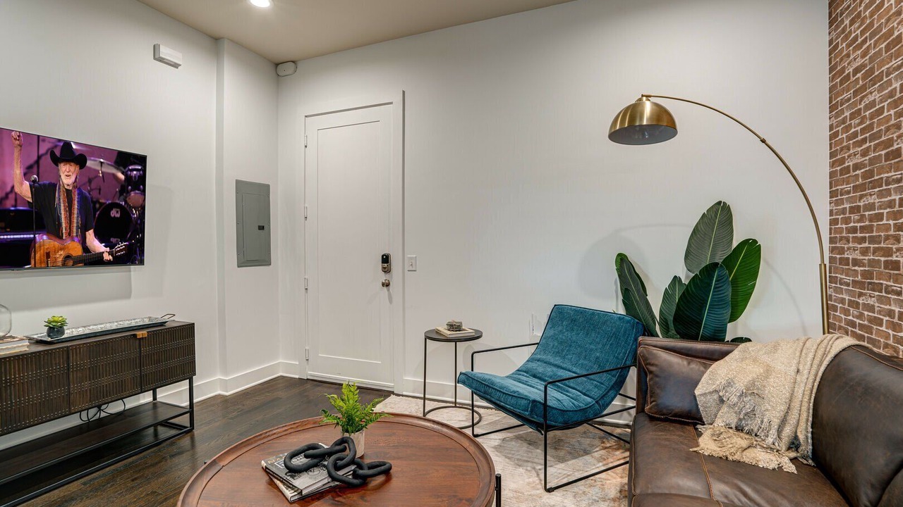 Photo of Bedroom in Midtown