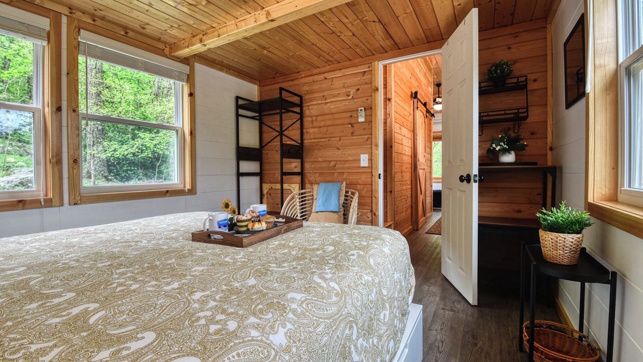 Photo of Bedroom in Cosby