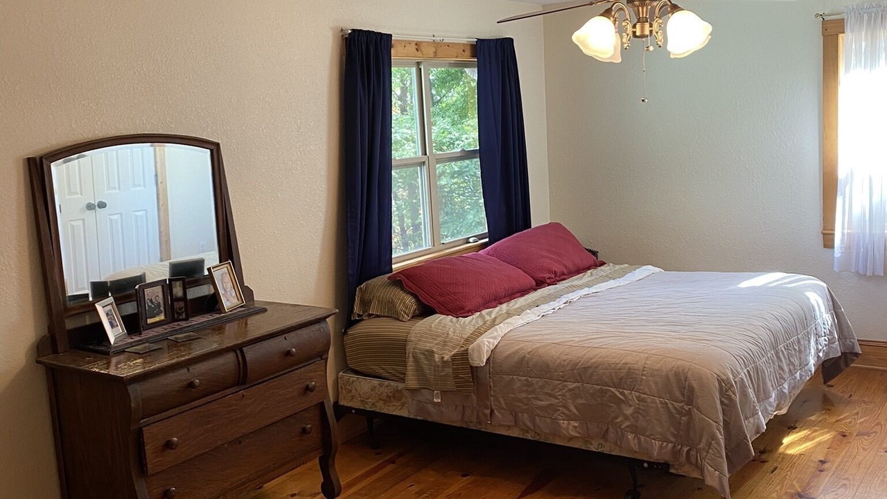 Photo of Bedroom in Dunlap