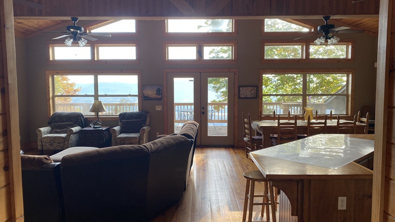 Photo of Livingroom in Dunlap