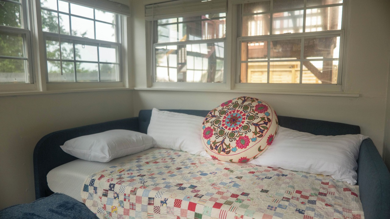 Photo of Bedroom in East End - Valley Street