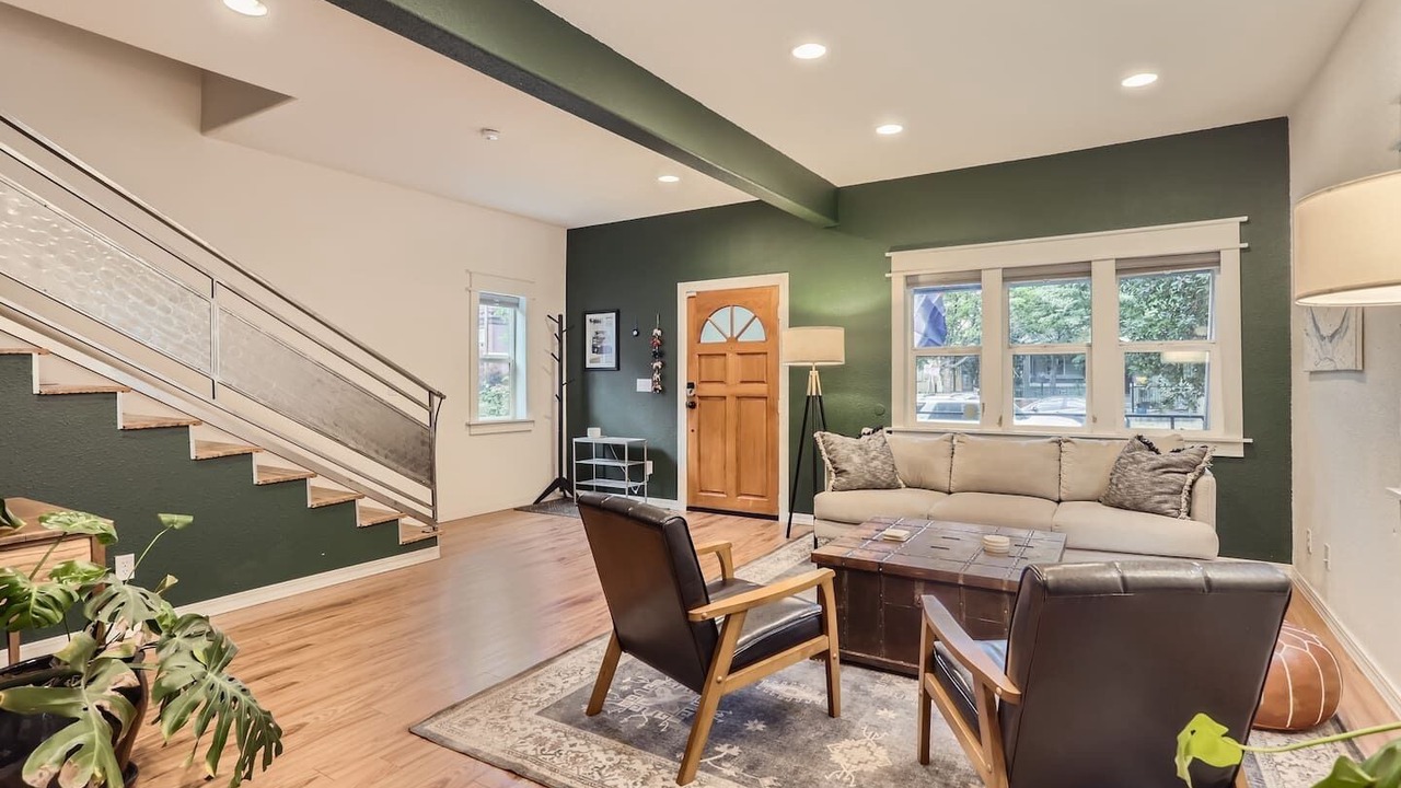 Photo of Livingroom in Whittier