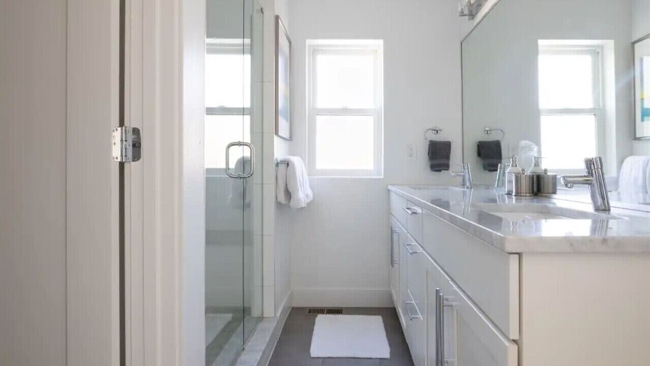 Photo of Bathroom in Sunnyside
