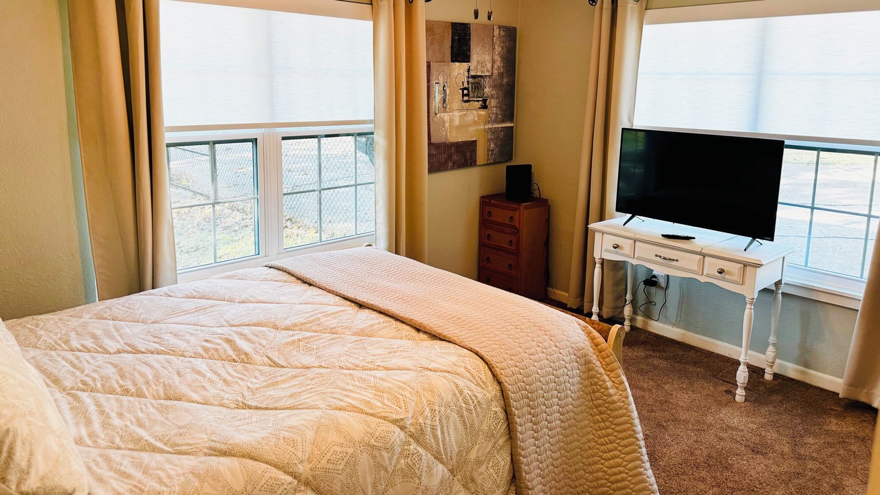 Photo of Bedroom in Tool
