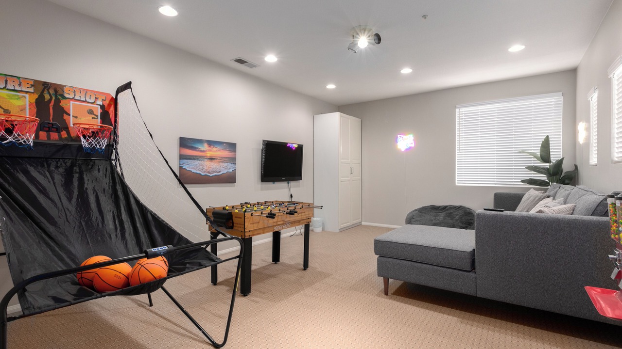 Photo of Livingroom in Country Club