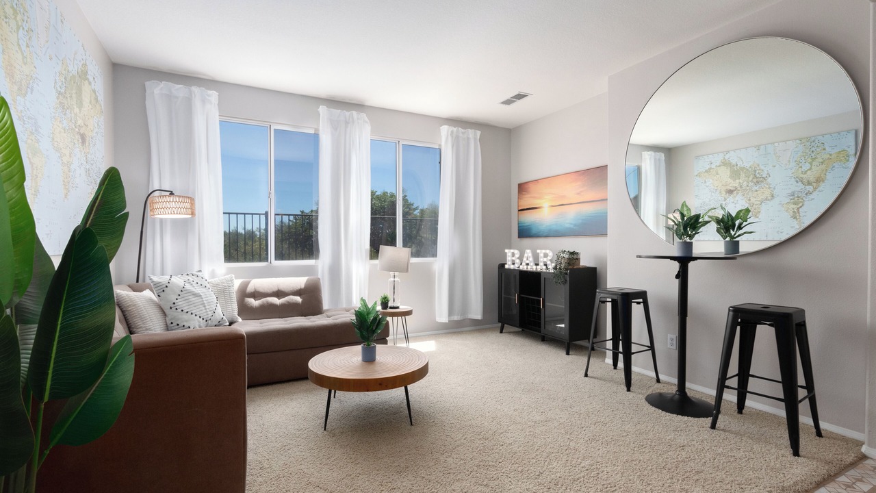 Photo of Livingroom in Country Club