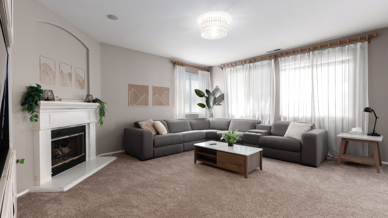 Photo of Livingroom in Country Club