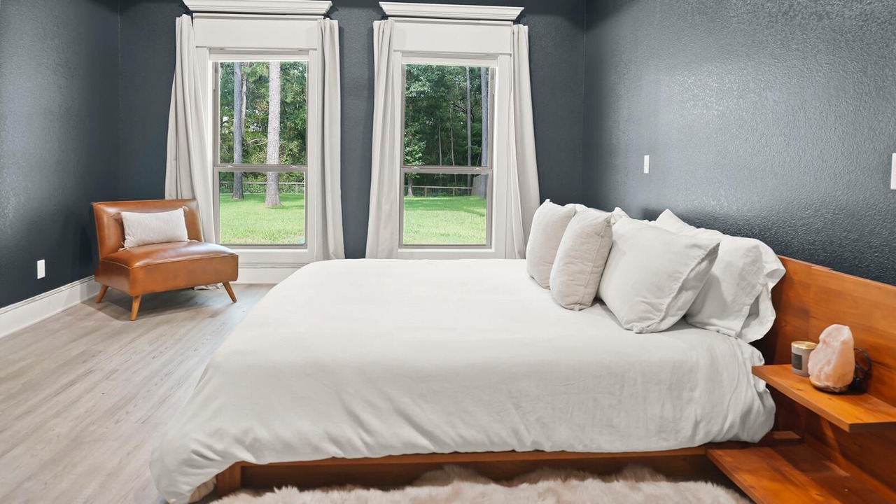 Photo of Bedroom in Flint