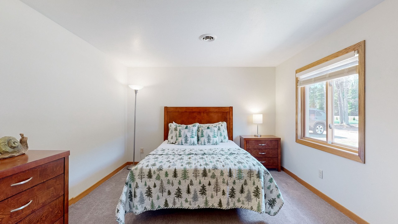 Photo of Bedroom in Three Lakes