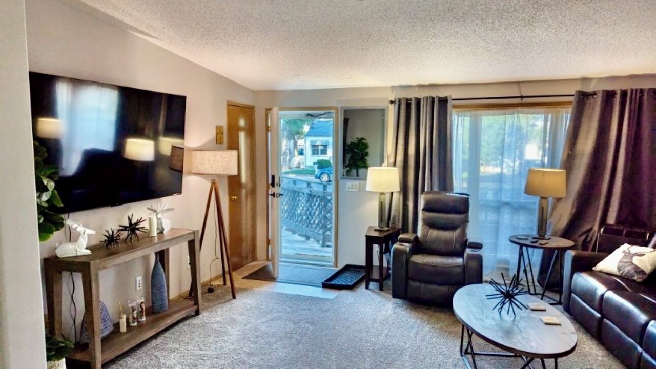 Photo of Livingroom in Fort Morgan