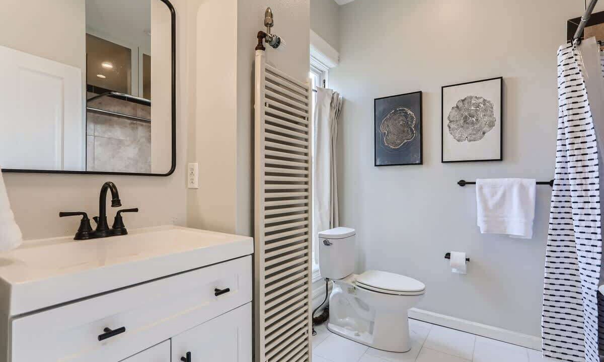 Photo of Bathroom in City Park