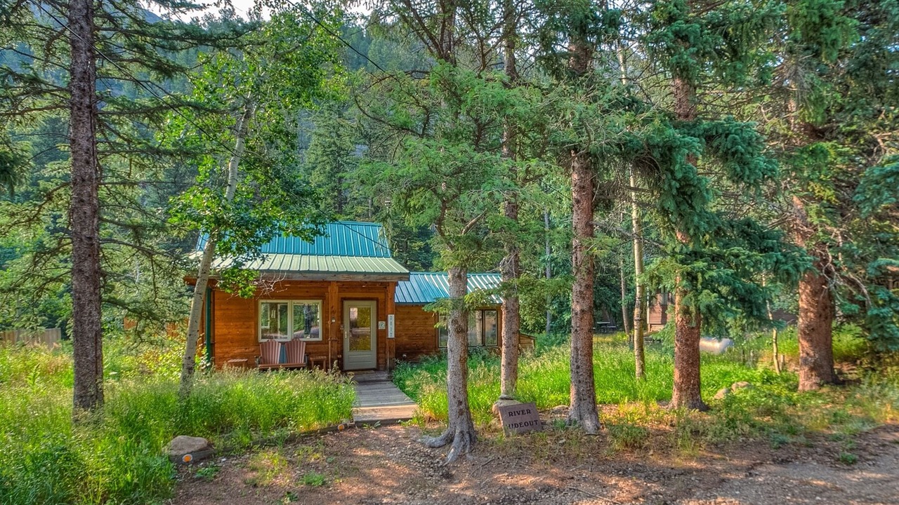 Photo of Outdoor in Lyons