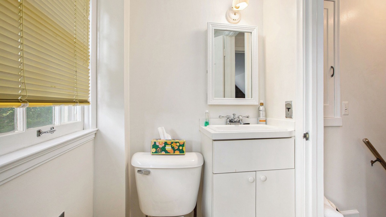 Photo of Bathroom in Bryant Pattengill West