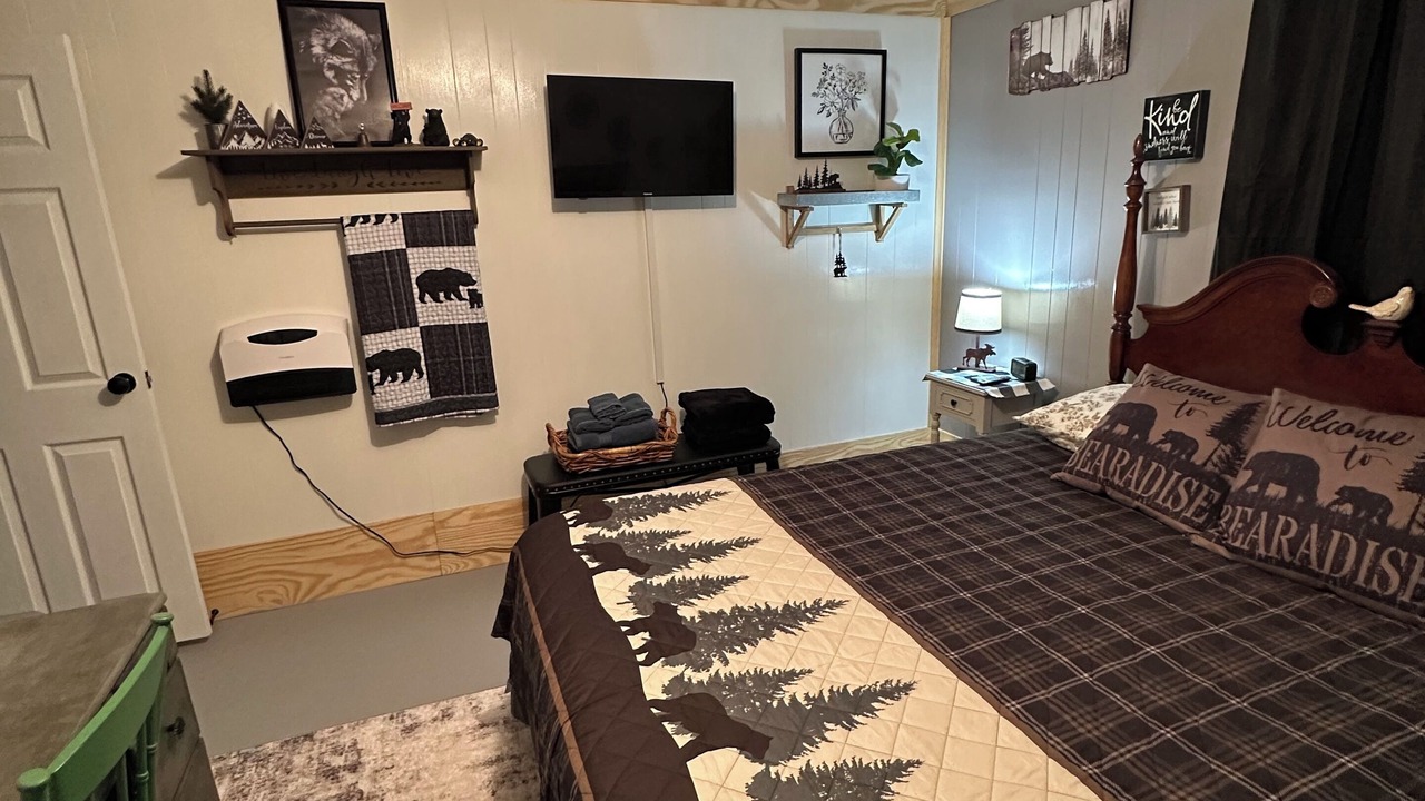 Photo of Bedroom in Everett