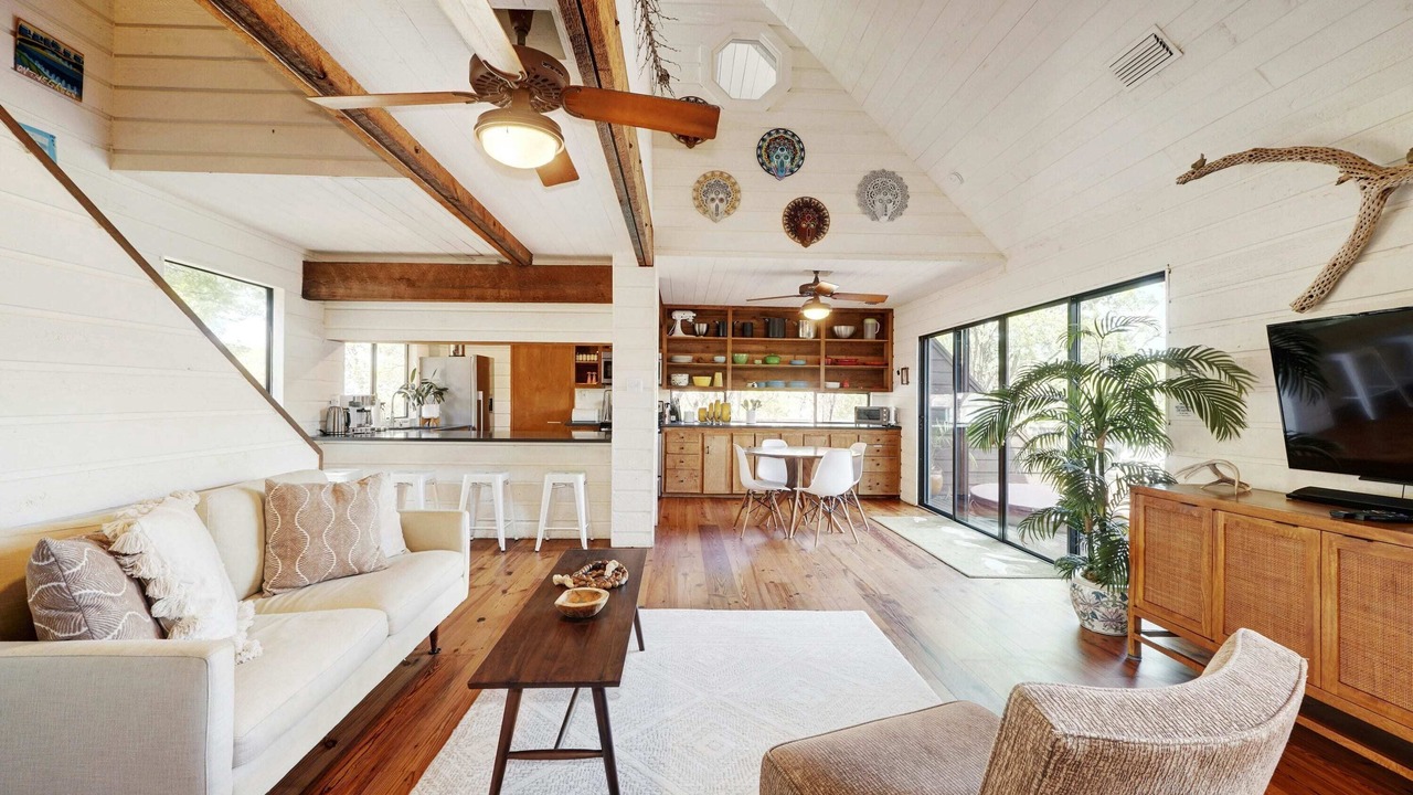 Photo of Livingroom in Lost Creek