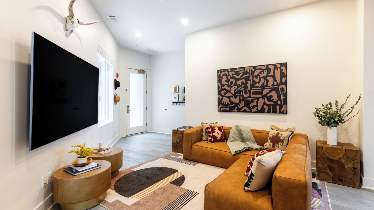 Photo of Bedroom in Five Points