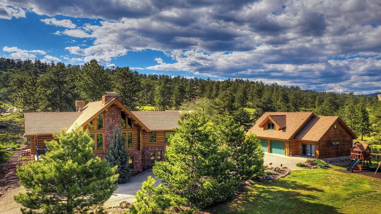Photo of Outdoor in Lyons