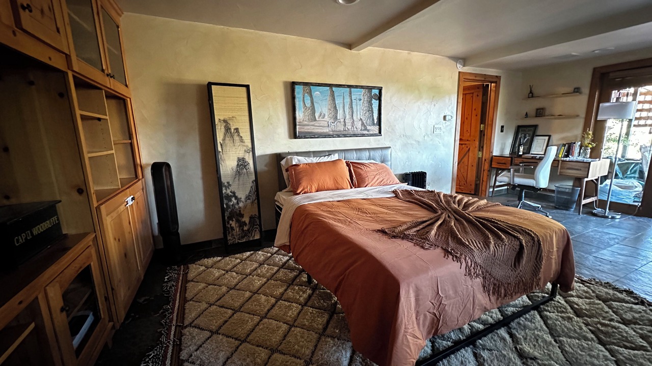 Photo of Bedroom in Lyons