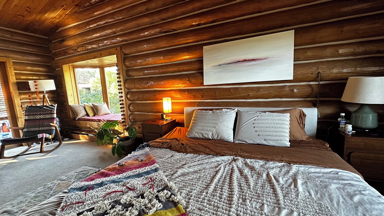 Photo of Bedroom in Lyons