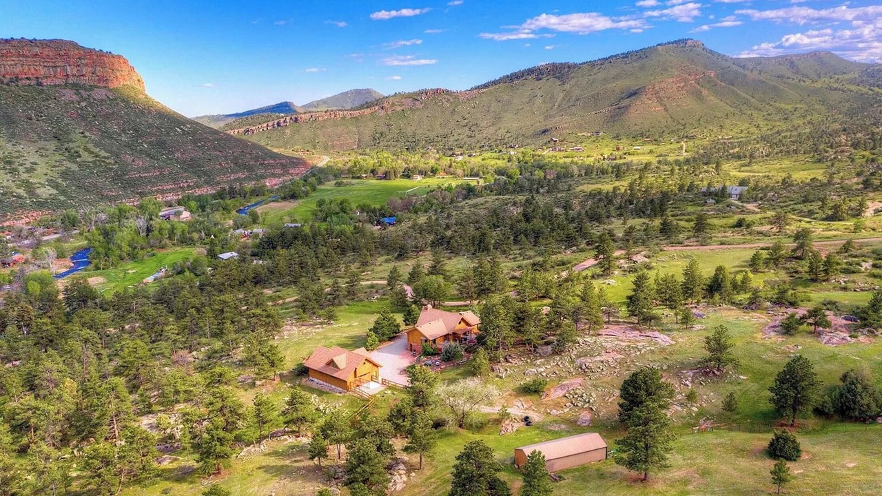 Photo of Outdoor in Lyons