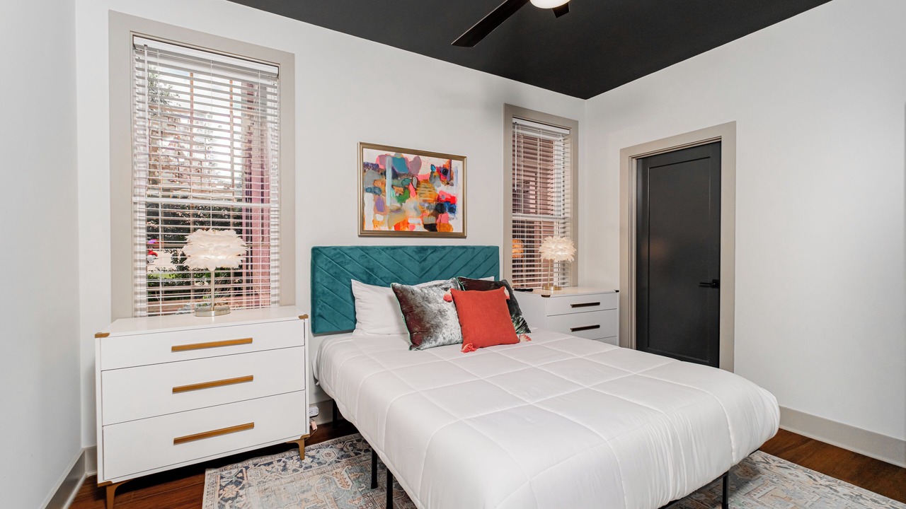 Photo of Bedroom in Eighth Avenue