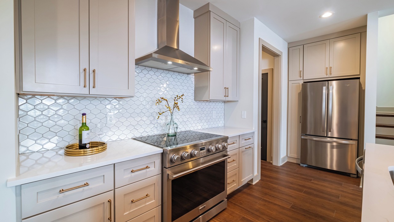 Photo of Kitchen in Eighth Avenue
