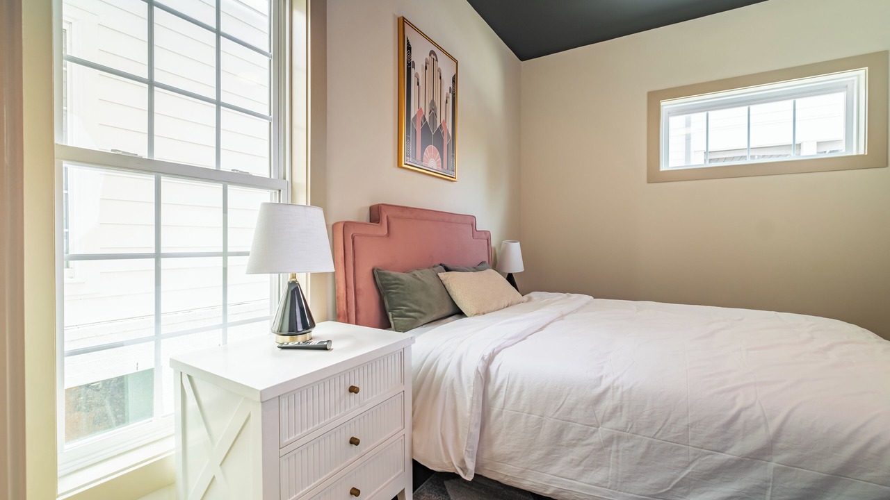 Photo of Bedroom in Eighth Avenue