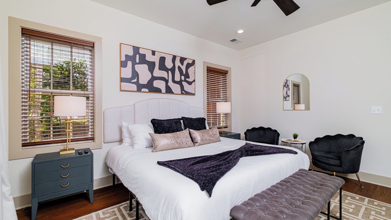 Photo of Bedroom in Eighth Avenue