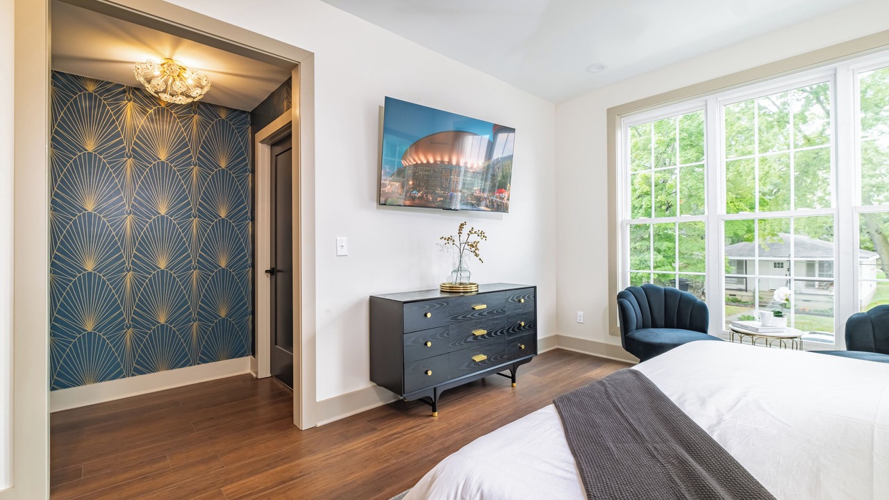 Photo of Bedroom in Eighth Avenue