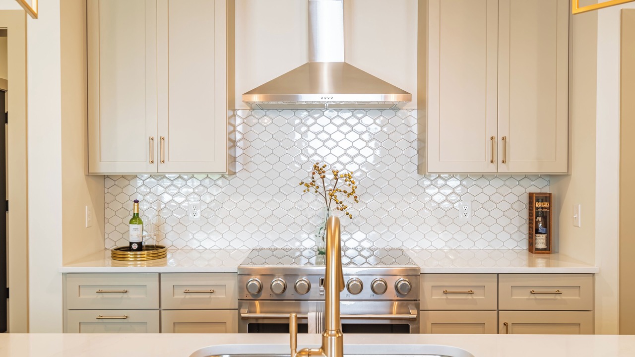 Photo of Kitchen in Eighth Avenue