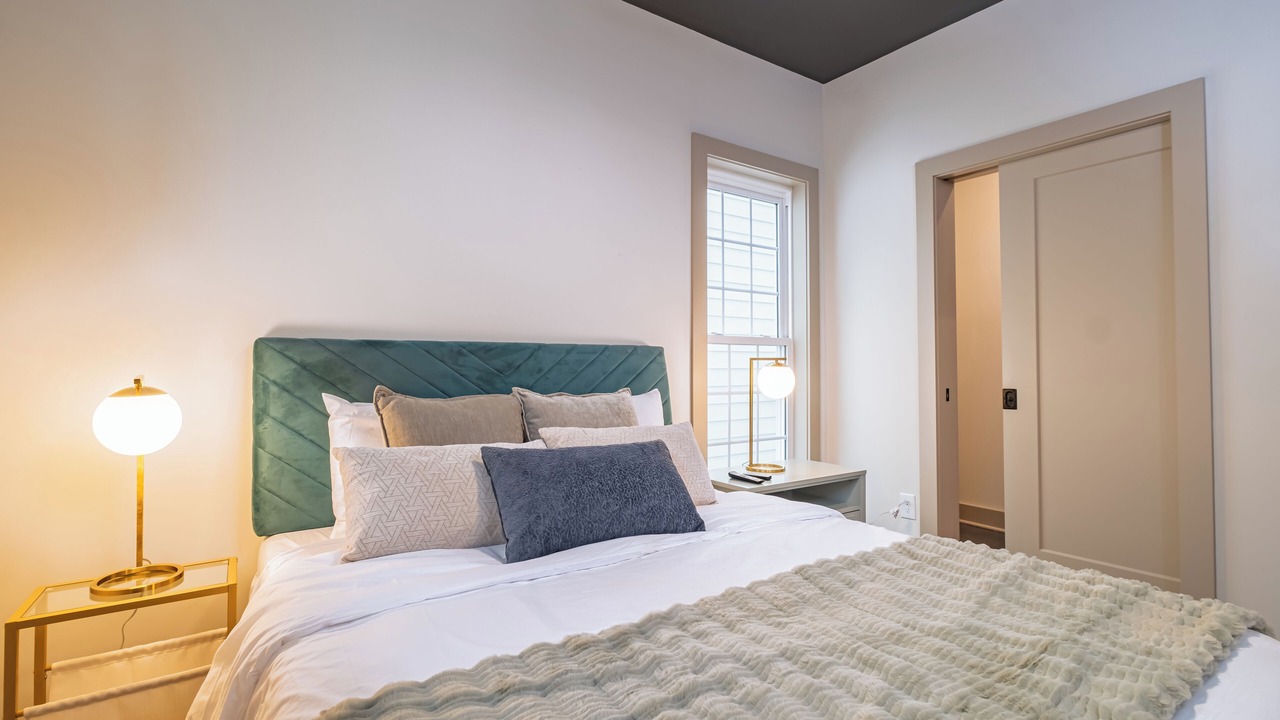 Photo of Bedroom in Eighth Avenue