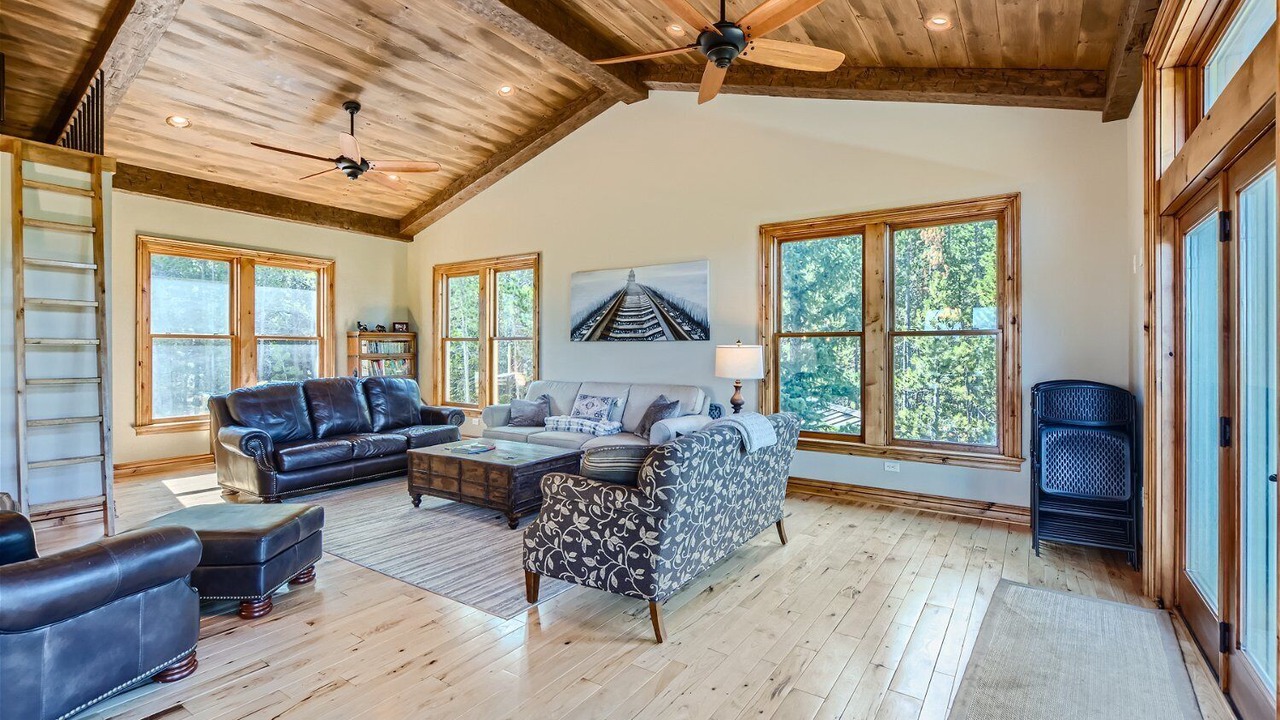 Photo of Bedroom in Rollinsville