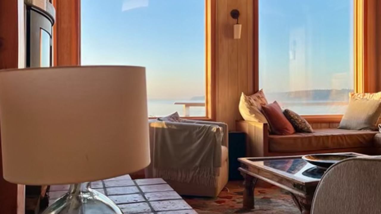 Photo of Livingroom in Bainbridge Island