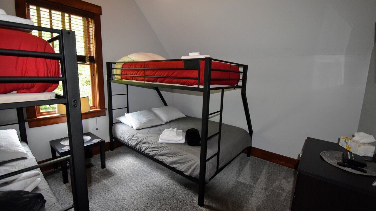 Photo of Bedroom in Snowshoe