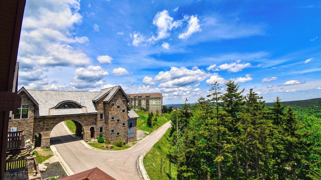 Photo of Outdoor in Snowshoe