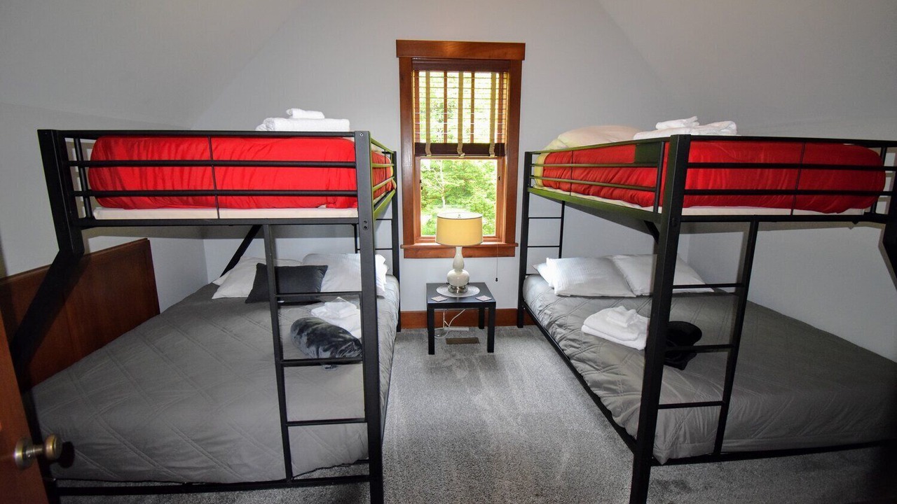 Photo of Bedroom in Snowshoe