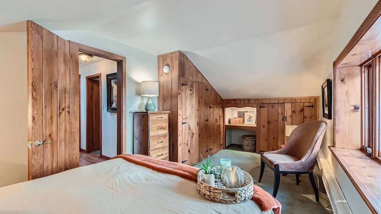 Photo of Bedroom in Shadow Mountain