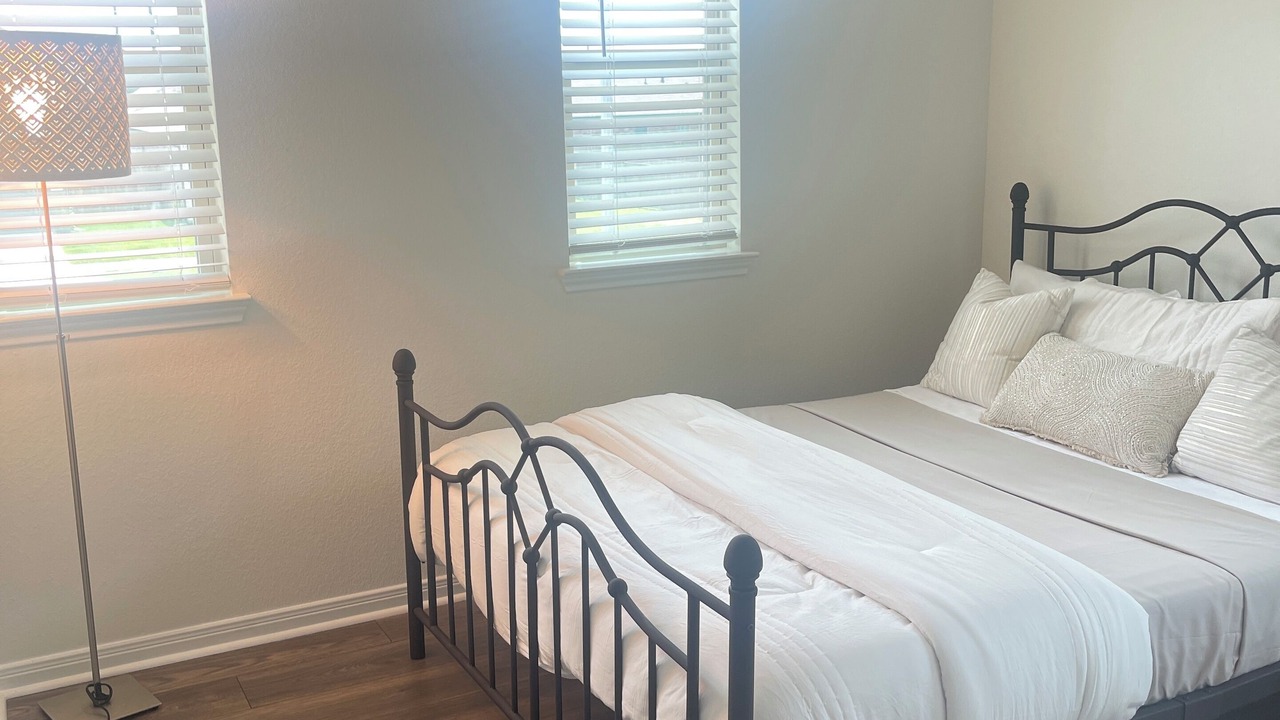 Photo of Bedroom in Iowa Colony