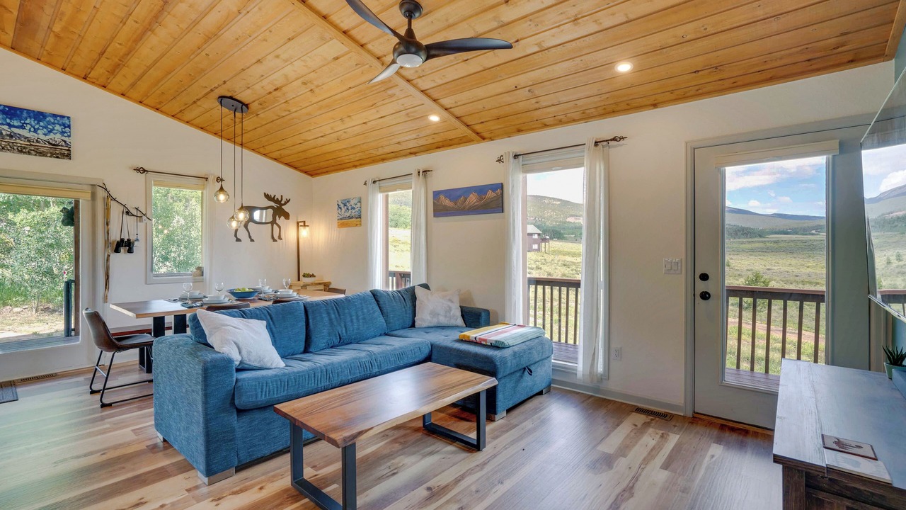Photo of Bedroom in Warm Springs