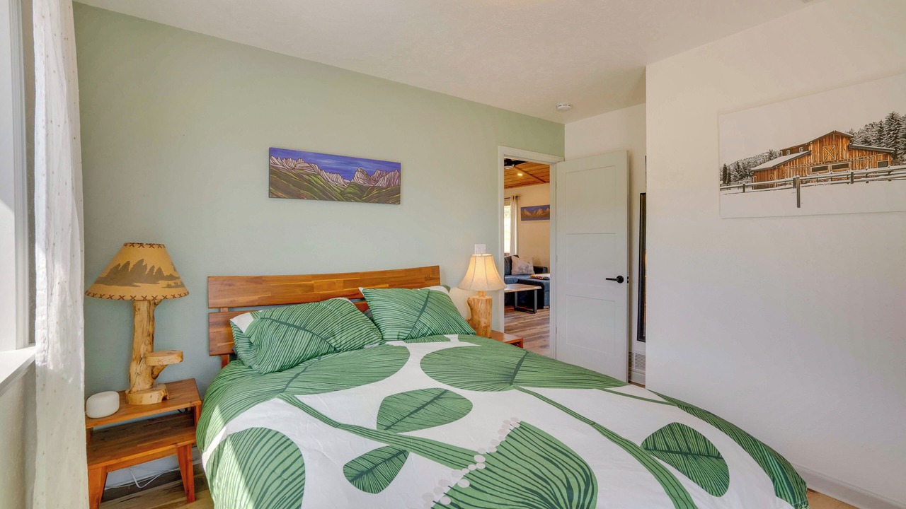 Photo of Bedroom in Warm Springs