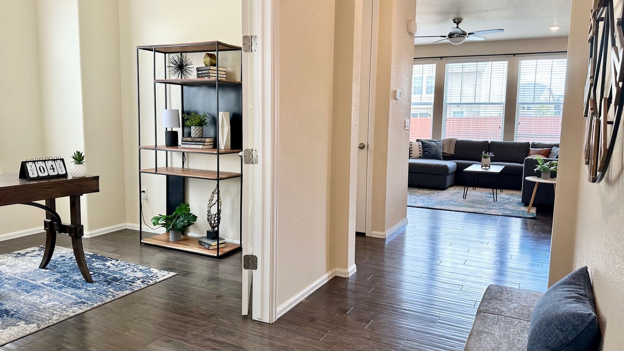 Photo of Livingroom in Parker