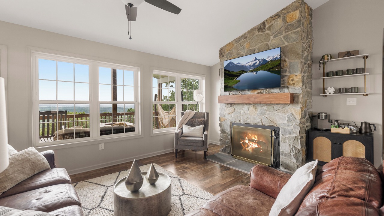 Photo of Livingroom in Front Royal