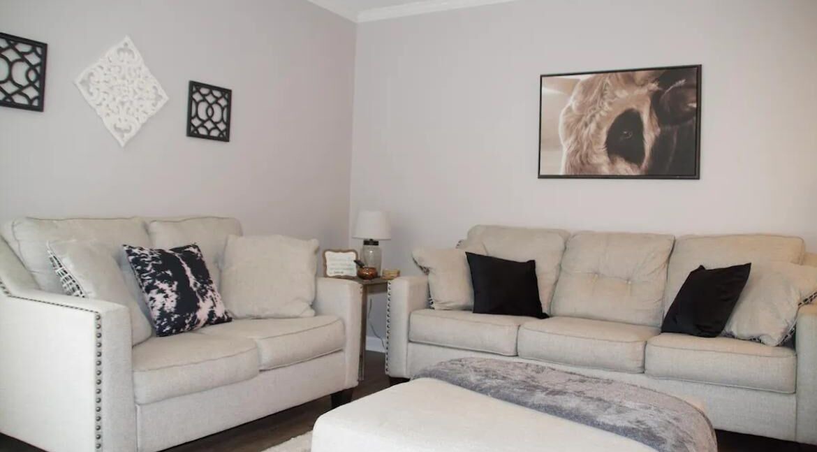 Photo of Livingroom in Clarksville